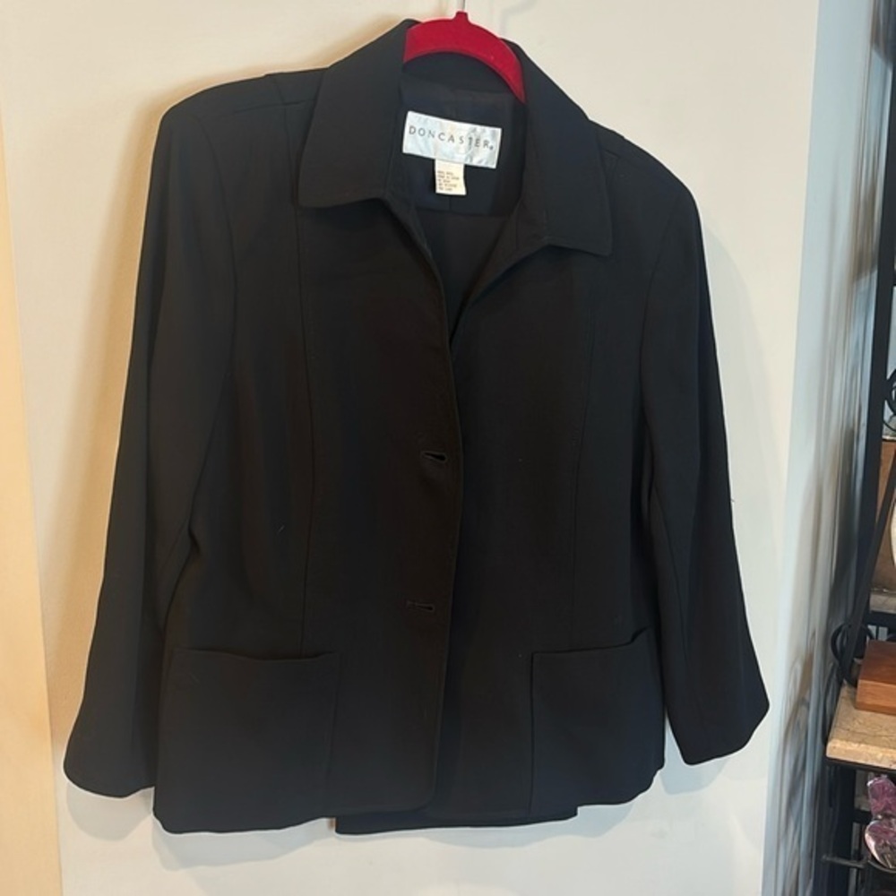 Two-piece black DONCASTER wool suit - 14